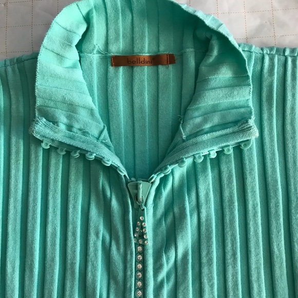 Belldini sleeveless sweater. - Picture 2 of 3